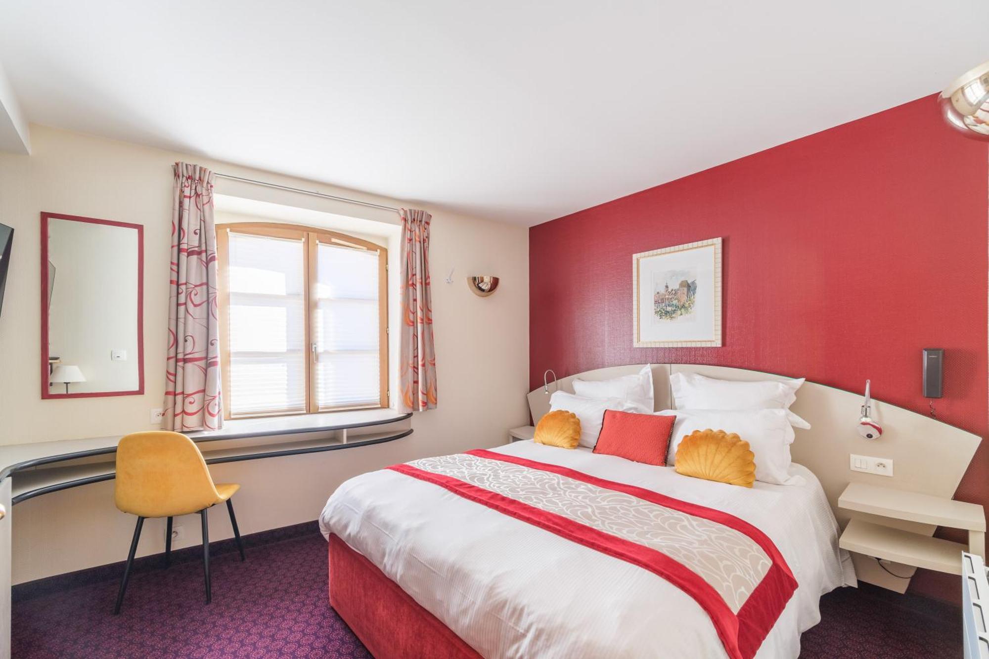 Hotel L'hostellerie Du Chateau 3*
