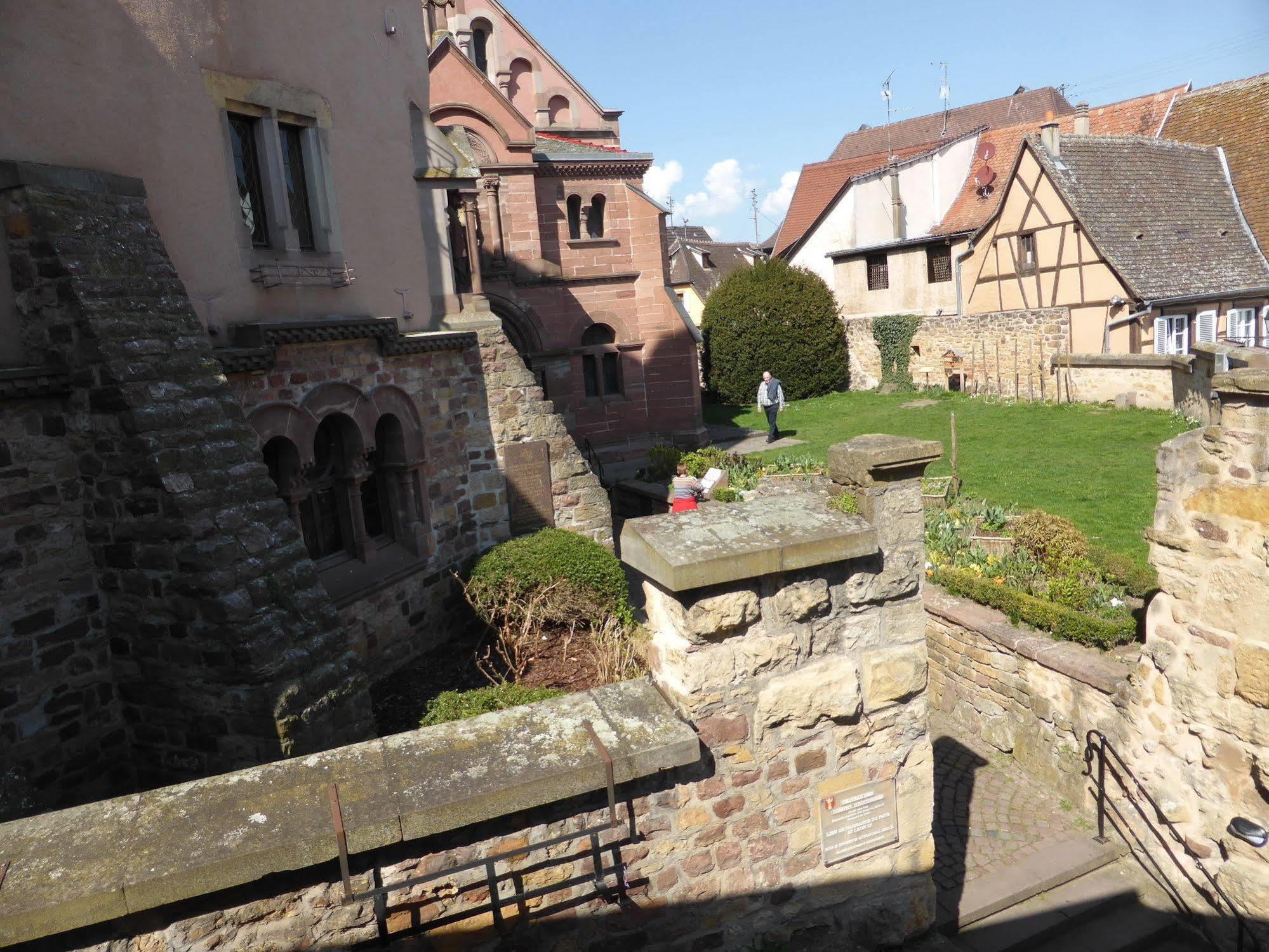 Hotel L'hostellerie Du Chateau 3*